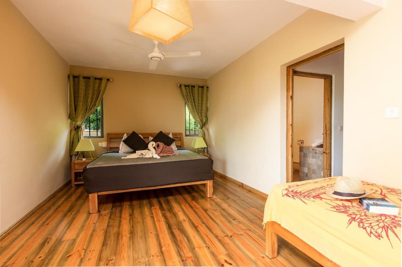Happy Days Guest House Le Morne Luaran gambar