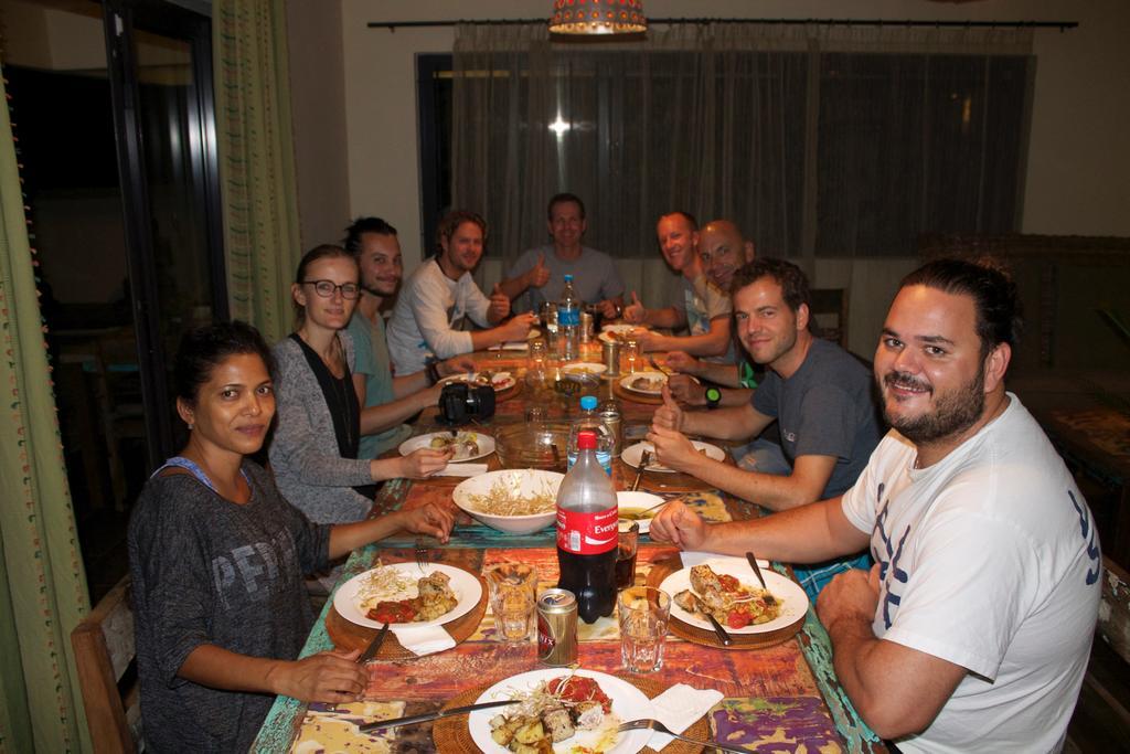 Happy Days Guest House Le Morne Luaran gambar