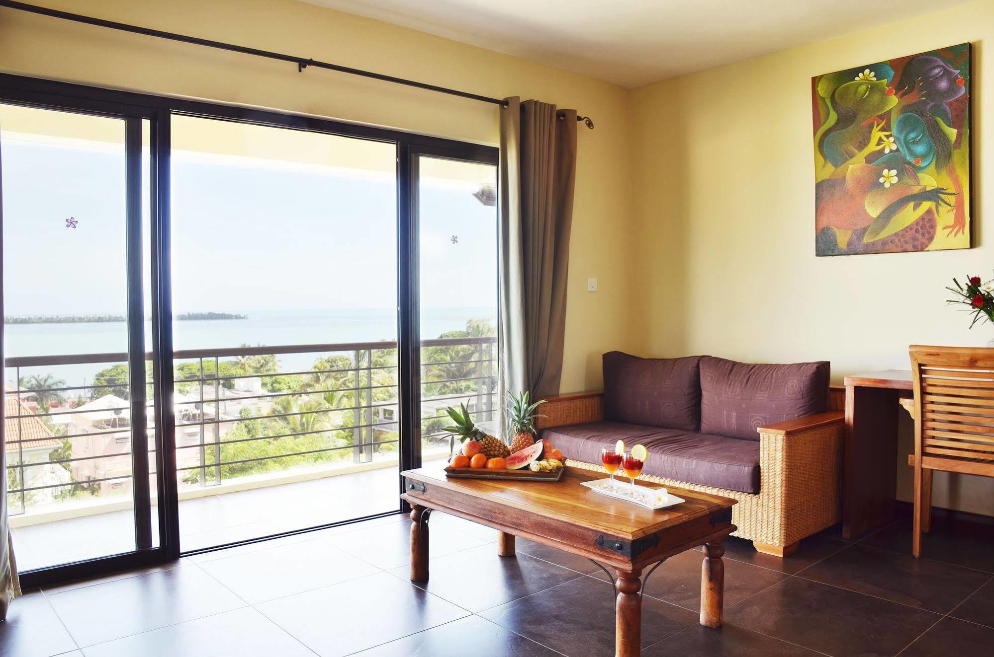 Happy Days Guest House Le Morne Luaran gambar