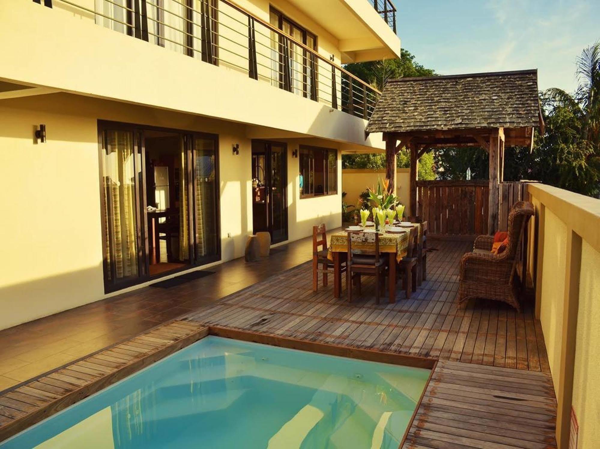 Happy Days Guest House Le Morne Luaran gambar