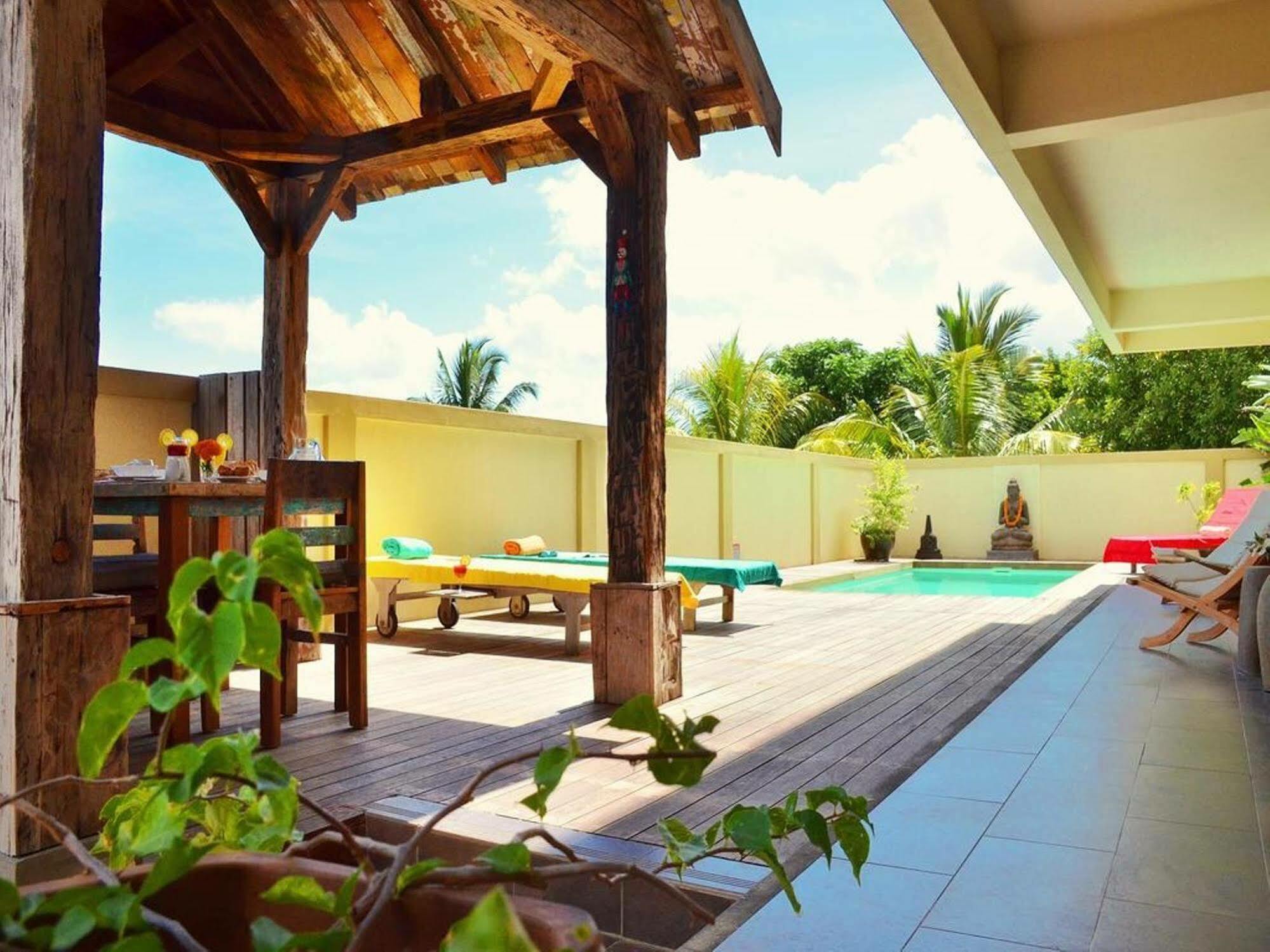 Happy Days Guest House Le Morne Luaran gambar